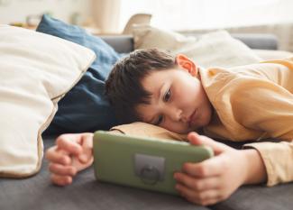 sobreestimulación digital en los niños