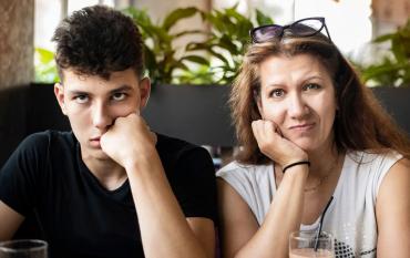 Cómo hablar con un adolescente: lo que tú dices y lo que tu hijo entiende.