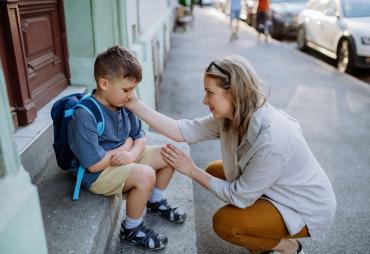 Si tu hijo dice “no quiero ir al cole”, no respondas esto