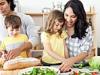 Cocinar con los niños, diversión con las tareas domésticas