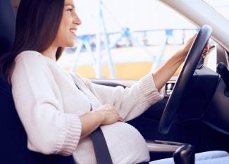 Viajar en coche durante el embarazo