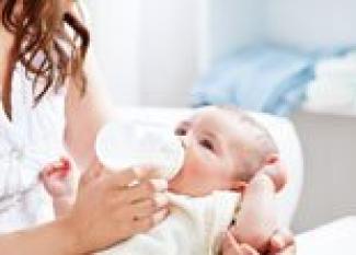 7 pasos para preparar un biberón