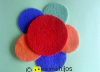 Felt flower