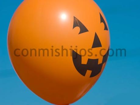 Calabaza globo. Manualidades de Halloween para niños