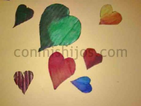 Corazones decorativos. Manualidades de San Valentín para niños