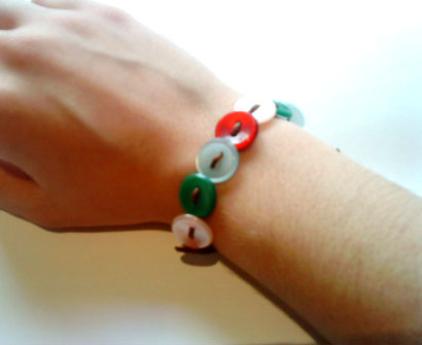 Buttons bracelet