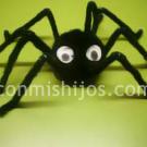 Araña peluda. Manualidades de Halloween para niños