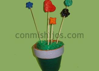 Maceta decorativa. Manualidad infantil para el Día de la Madre