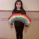 Disfraz de arco iris. Manualidad de Carnaval para hacer con niños