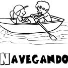 Niños navegando en verano