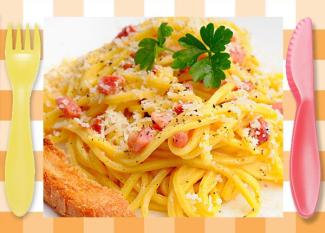 Espaguetis a la carbonara. Receta de pasta para niños