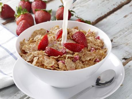 Receta de cereales con fresas para niños