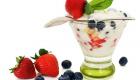 Receta de yogur con cereales y frutas para niños