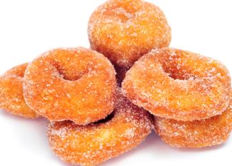 Rosquillas fritas. Postre tradicional para niños