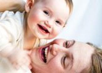 El aprendizaje de la risa en los bebés