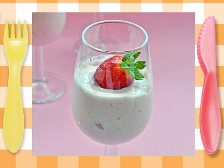 Mousse de fresas, postre de frutas para niños