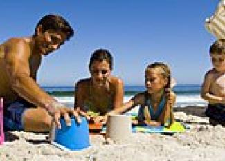 5 ideas para jugar con los niños en la playa
