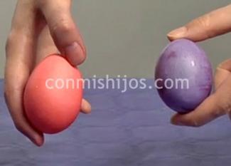 Teñir huevos de colores. Experimentos para niños