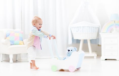 ¡Cómo le gustan a tu bebé los juguetes para empujar!