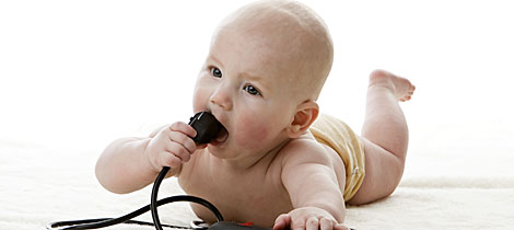 Cómo adaptar su casa a prueba de niños – Bebés y recién nacidos – Seguridad  - BuenosConsejosParaPadres.com