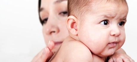 ¿Cómo aliviar el hipo en mi bebé?