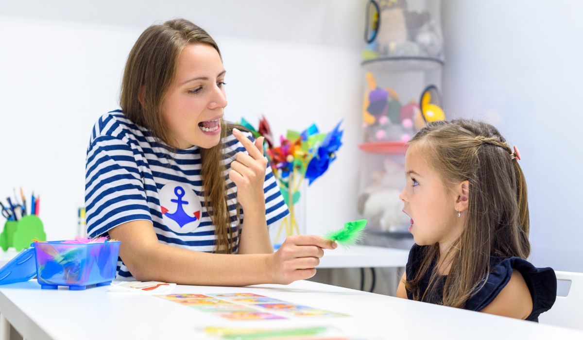 ejercicios con la lengua para mejorar la pronunciación en niños