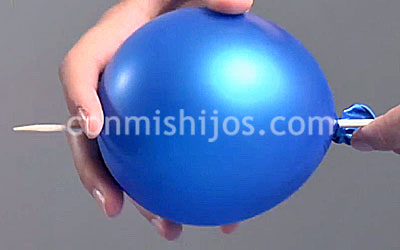 Brocheta de globos. Paso 3