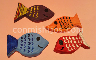 Manualidades infantiles. Imanes de peces. Paso 4