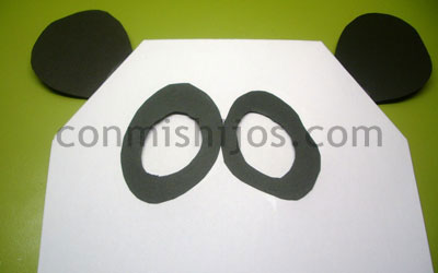 Manualidad mascara oso panda. Paso 4