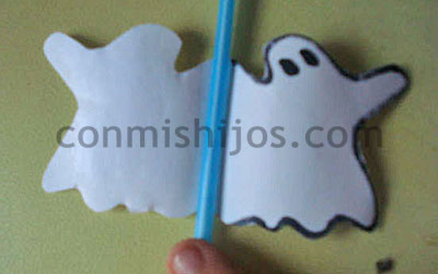 Manualidad pajitas para Halloween. Paso 3