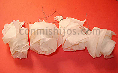 Adiós compromiso Sensible Ramo de rosas. Manualidad con servilletas o papel de cocina