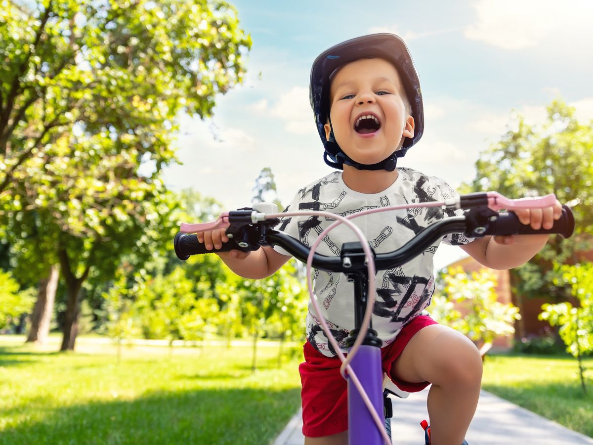 Beneficios de montar en bicicleta para los niños
