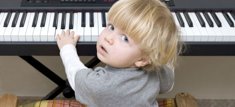 Instrumentos musicales para niños. El piano