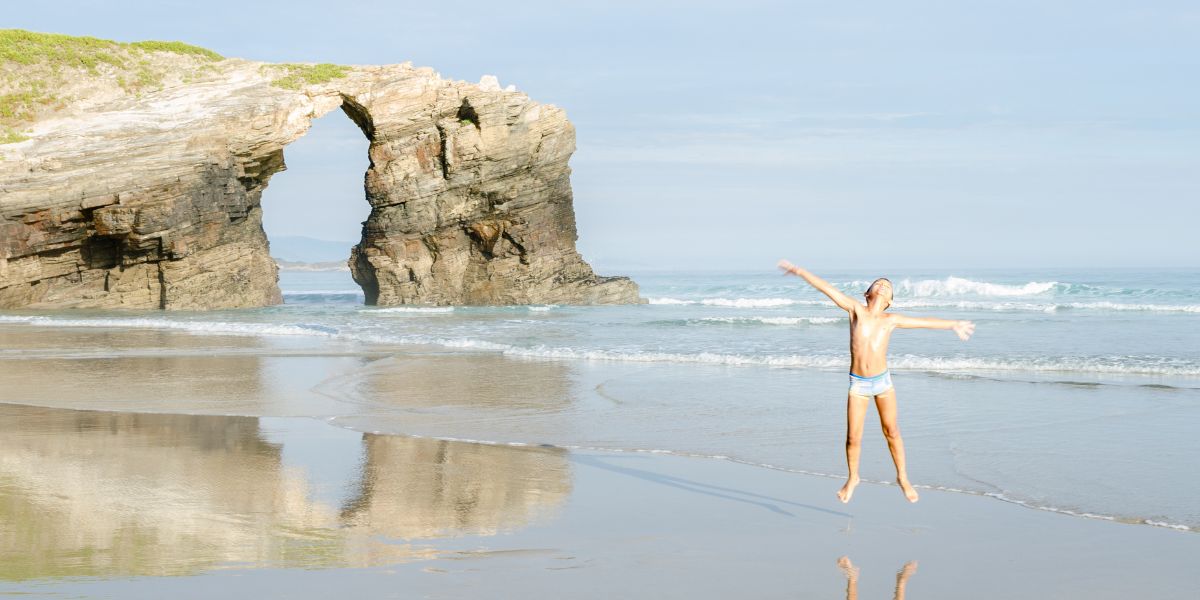 playa de las catedrales con niños