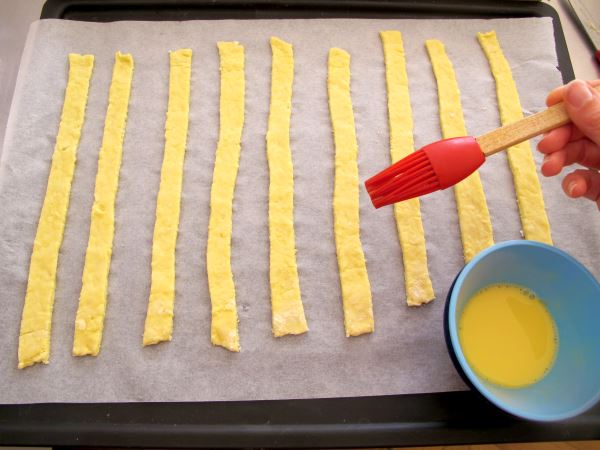 Receta infantil de barritas saladas paso 5