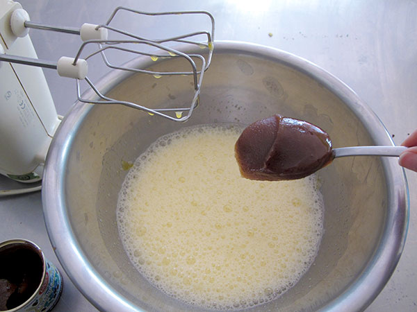 Receta infantil de bocaditos de chocolate y castañas para Navidad paso 4