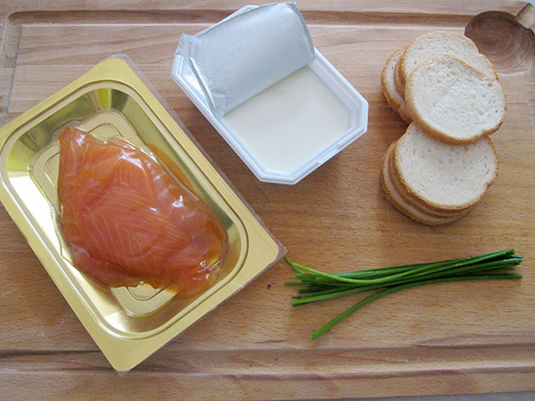 Receta infantil de canapés especial cumpleaños paso 8