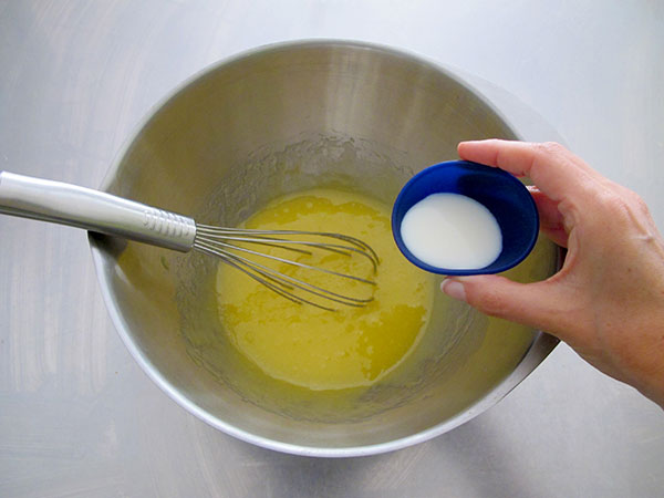 Receta infantil de cookies de chocolate blanco paso 6