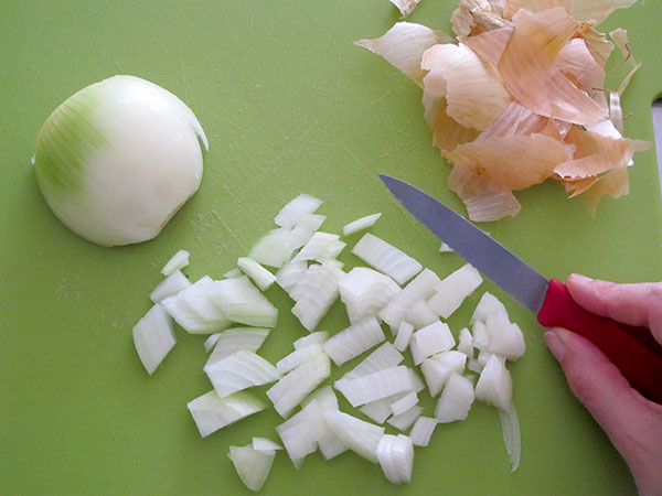 Receta infantil de cuscús casero con pollo y verduras paso 2