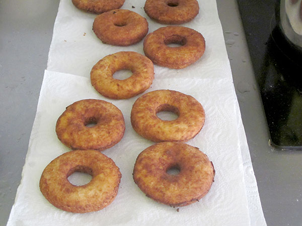 Receta infantil de donuts americanos caseros paso 13
