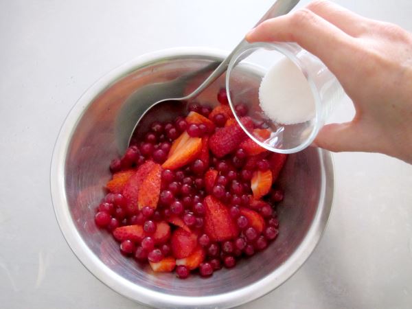 Receta infantil de ensalada de estrellas de fruta paso 7