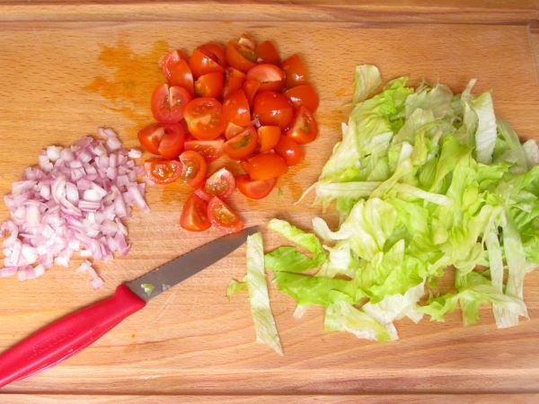 Receta infantil de ensalada nórdica paso 2