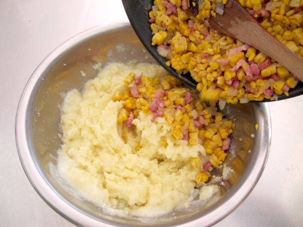 Receta infantil de gratinado de patatas con parmesano paso 9