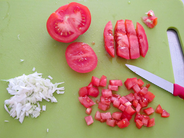 Receta infantil de guacamole paso 4