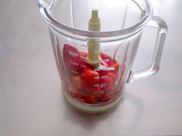 Receta infantil de limonada roja paso 3