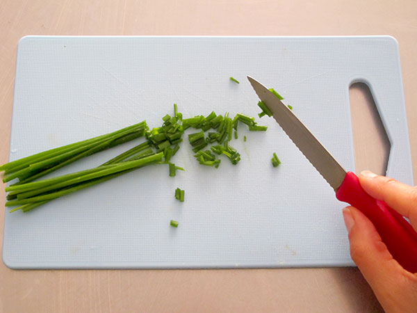 Receta infantil de magdalenas de salmón paso 10