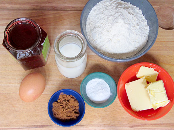 Receta infantil de pan de jengibre casero paso 1