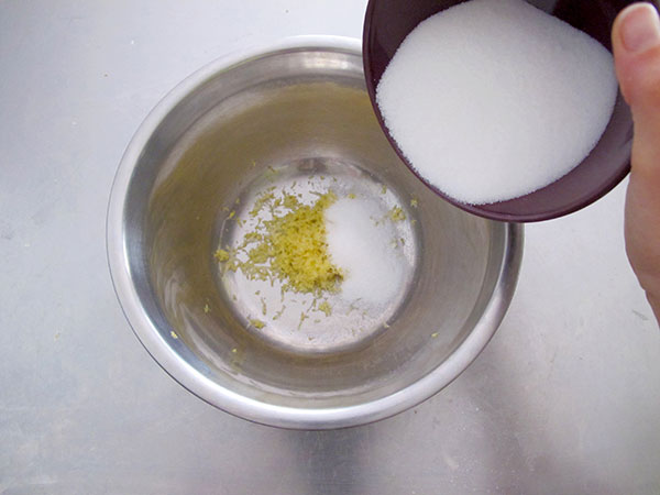 Receta infantil de pastel de limón casero paso 3