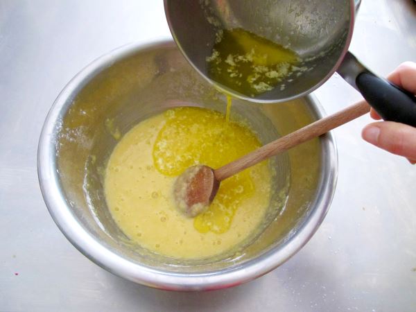 Receta infantli de pastelitos rellenos de moras y limón paso 6