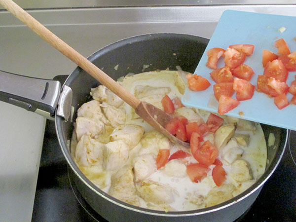 Receta infantil de pollo curry paso 14